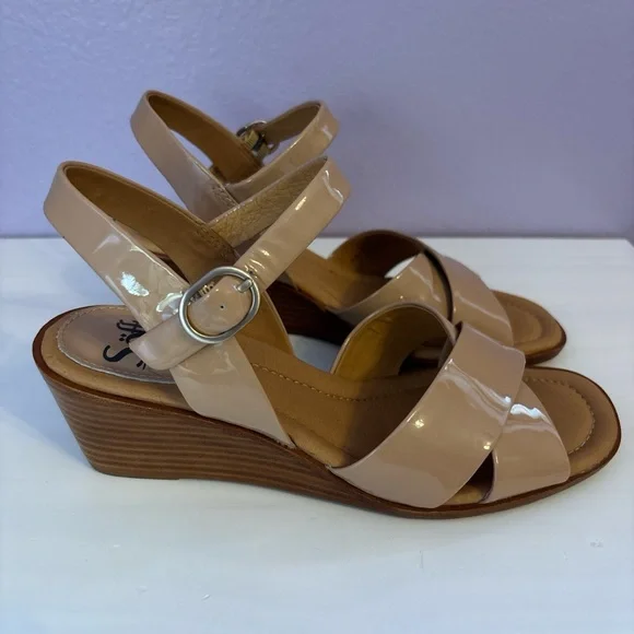 Sofft Women's Tan Wedge Sandals - Picture 3 of 7
